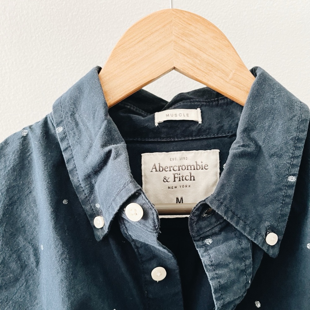 Abercrombie & Fitch Men’s‎ Button Down - Picture 2 of 3